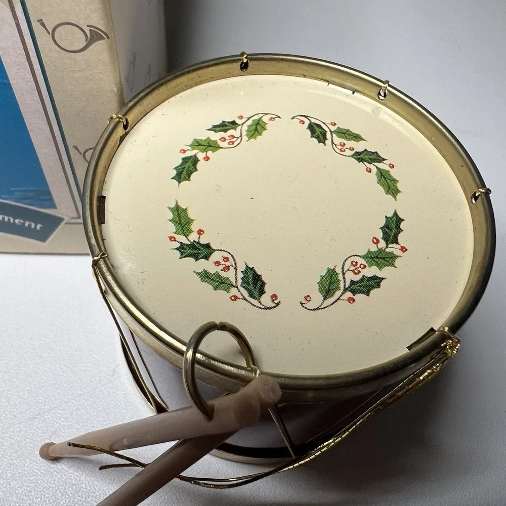 Hallmark‎ Favorite Tin Drum Keepsake Ornament Christmas Medley New in Box 1986